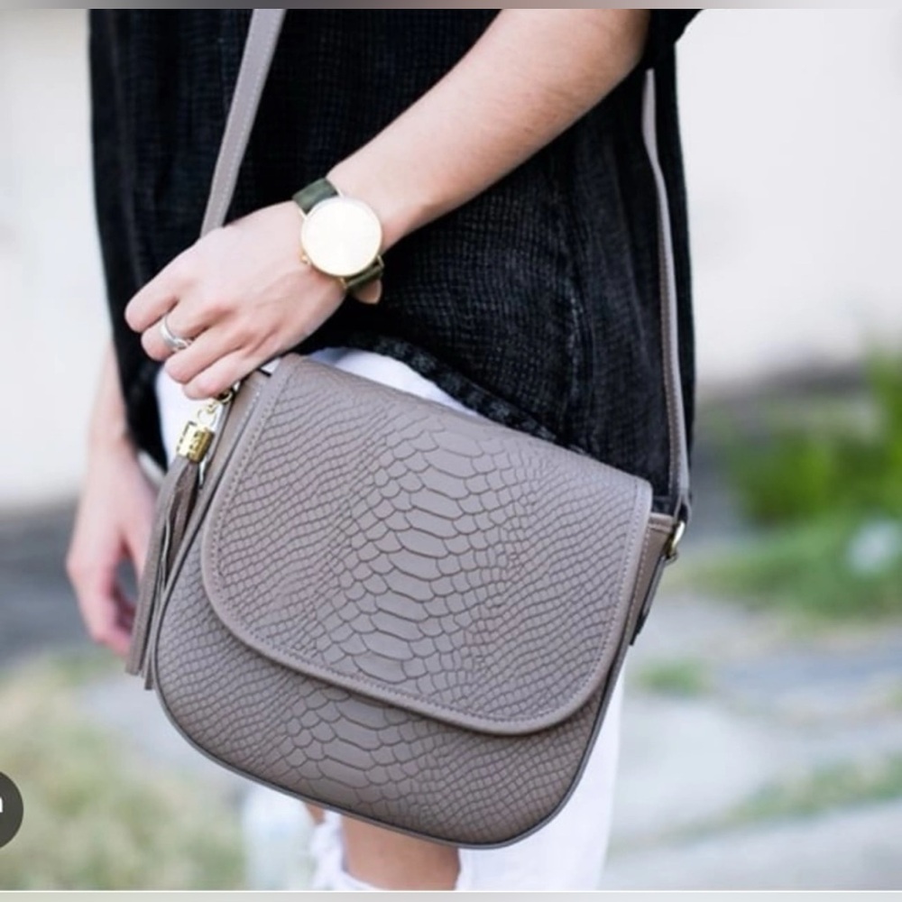 GIGI New York Kelly Saddle Crossbody Bag with Embossed Snakeskin Print Gray